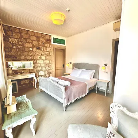 Hotel Leonidas Çeşme
